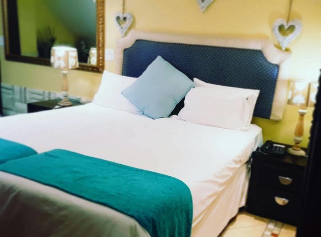 Elizabeth Manor Guest House Johannesburg Bagian luar foto
